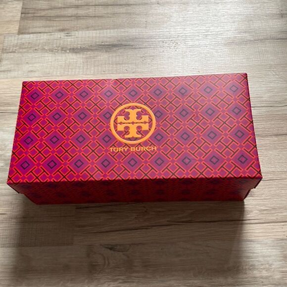 Tory Burch Shoe Box  - Picture 6 of 7